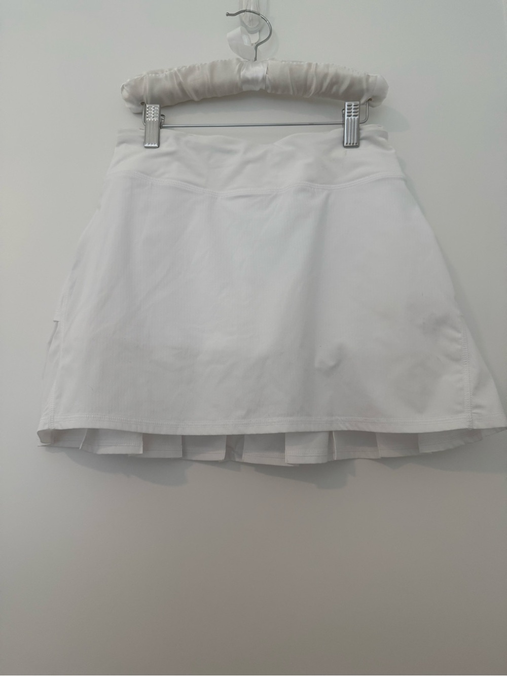 lululemon athletica White Circle Skater Tennis Skirt - Picture 1 of 4